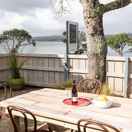 The Old Oak Boutique Hotel Mangonui Exterior photo