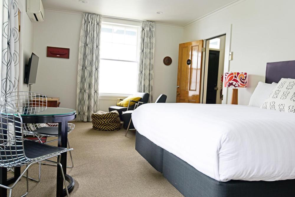 The Old Oak Boutique Hotel Mangonui Exterior photo