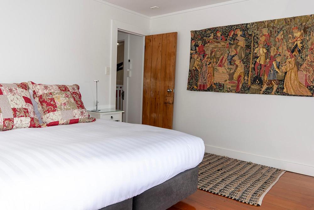 The Old Oak Boutique Hotel Mangonui Exterior photo