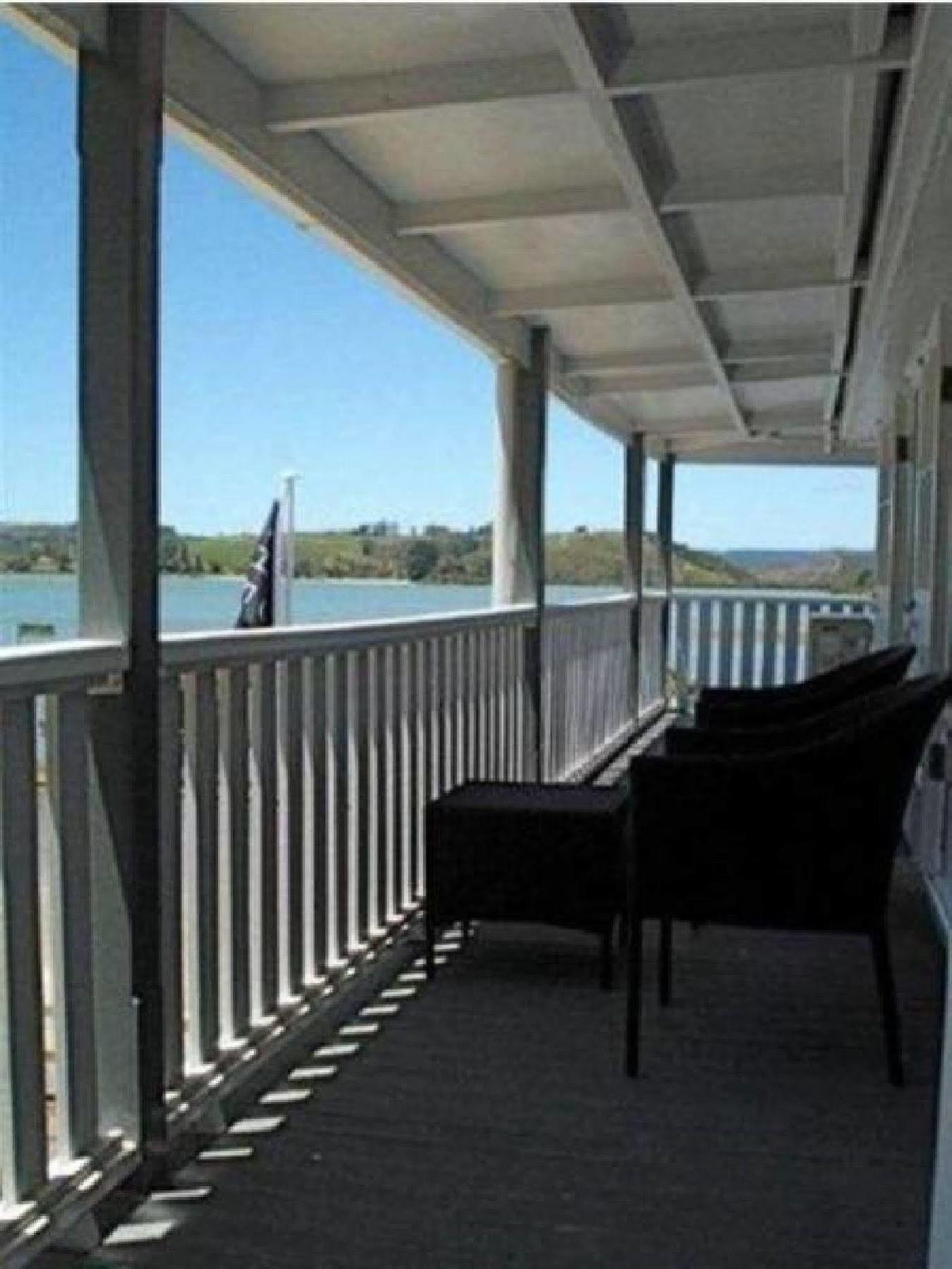 The Old Oak Boutique Hotel Mangonui Exterior photo