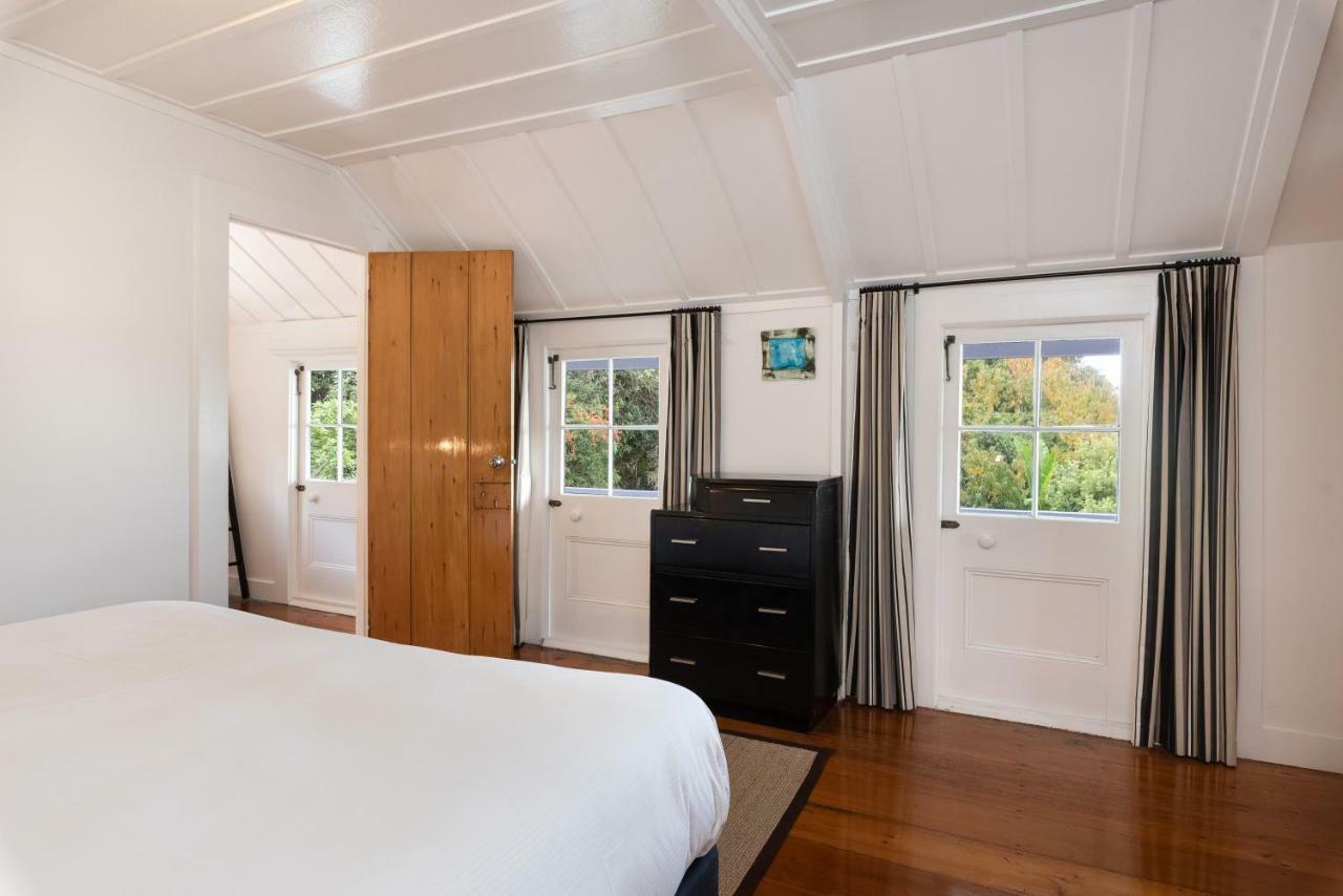 The Old Oak Boutique Hotel Mangonui Exterior photo